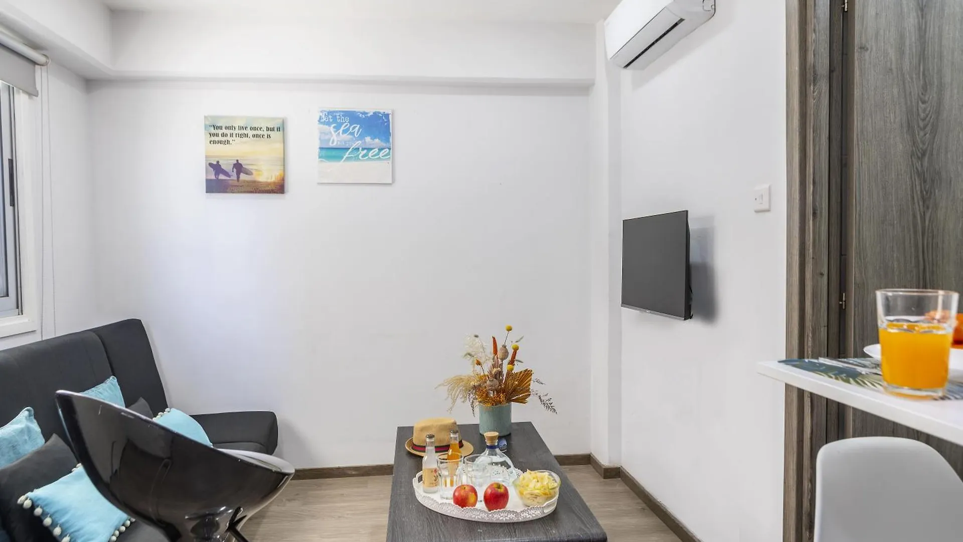 Atlantis Apartments 50M From Makenzy Seafront Larnaca Cipru