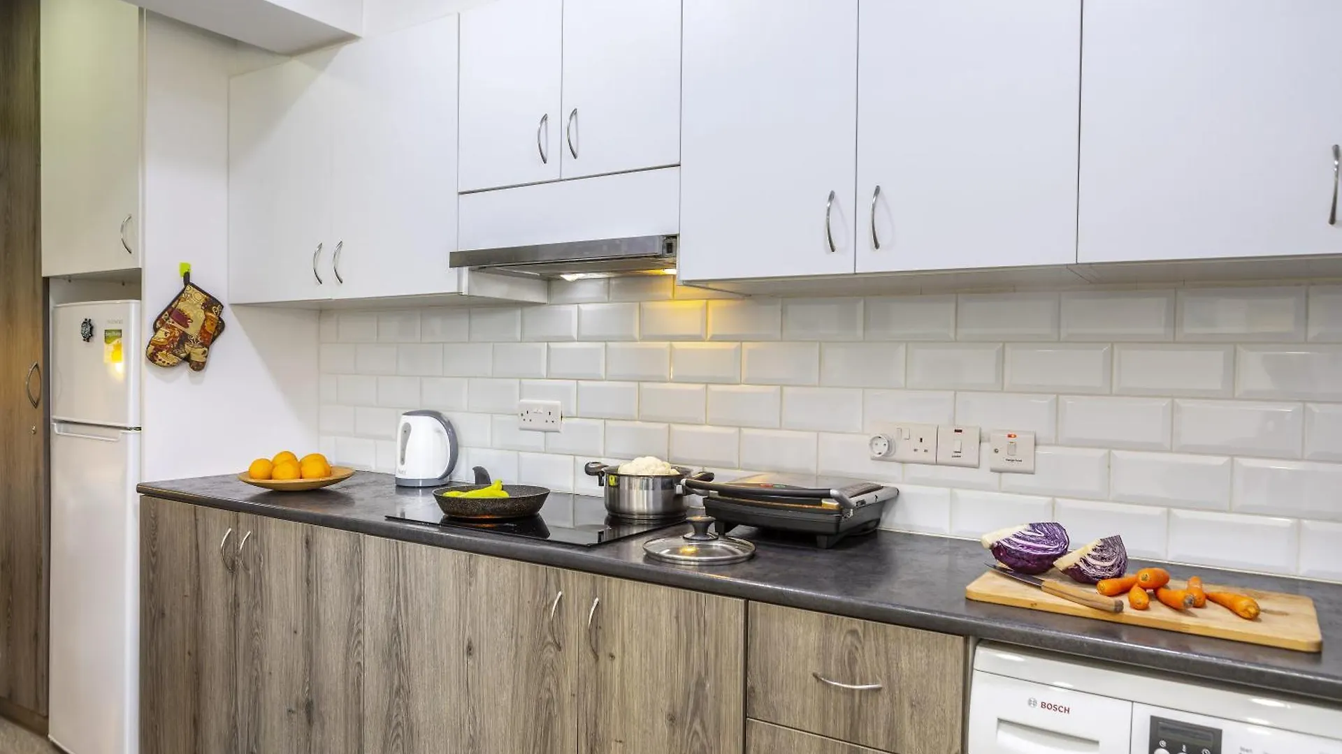 Atlantis Apartments 50M From Makenzy Seafront Larnaca