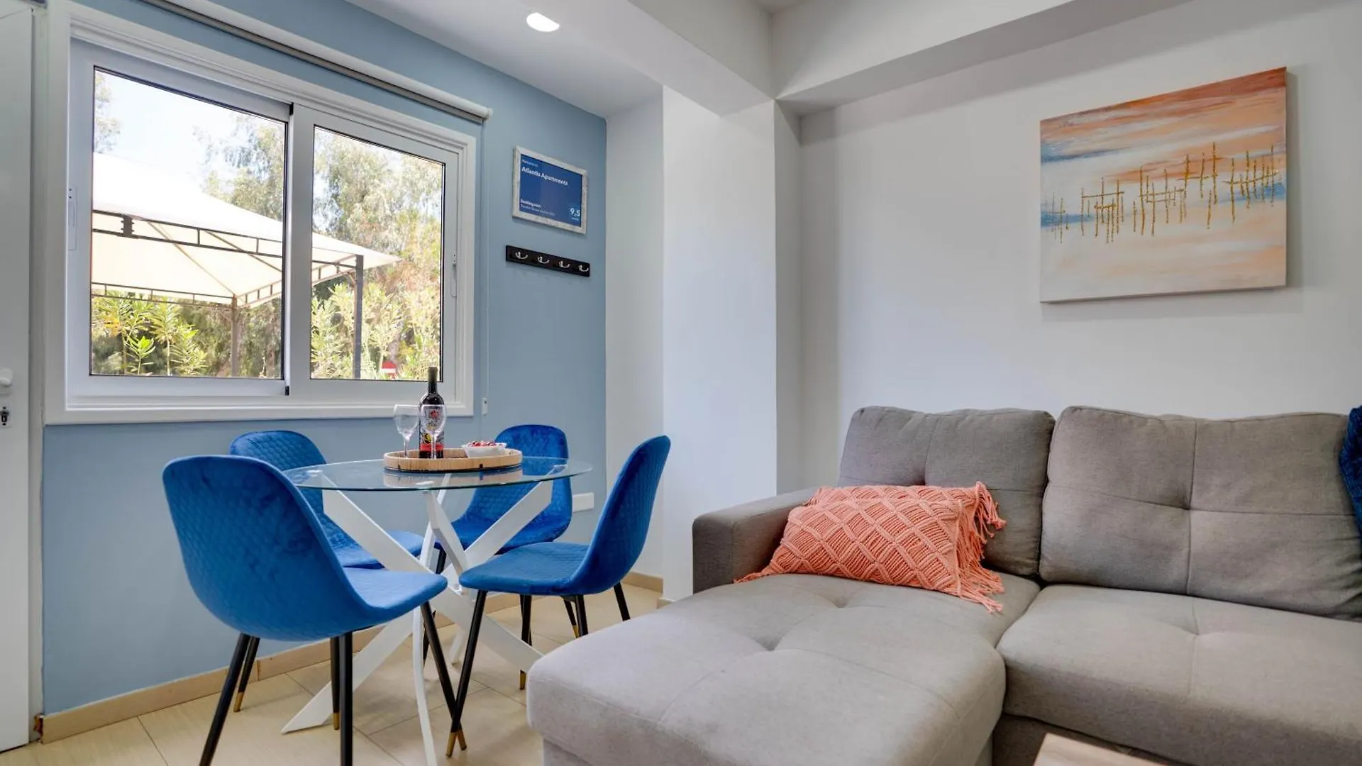 Atlantis Apartments 50M From Makenzy Seafront Larnaca