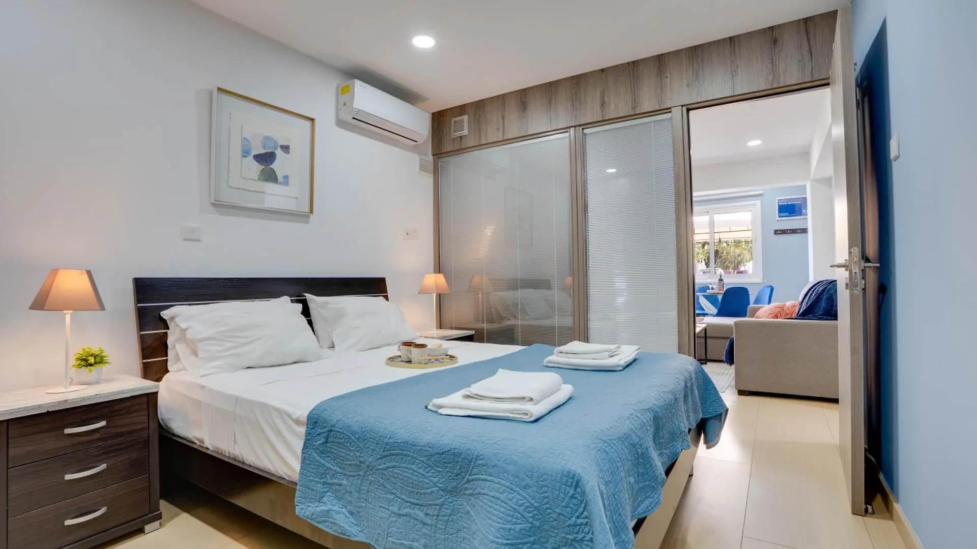 Atlantis Apartments 50M From Makenzy Seafront Larnaca