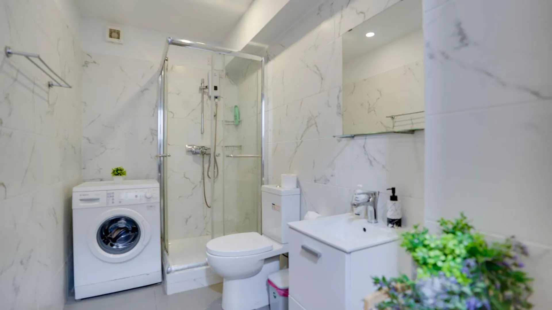 Atlantis Apartments 50M From Makenzy Seafront Larnaca
