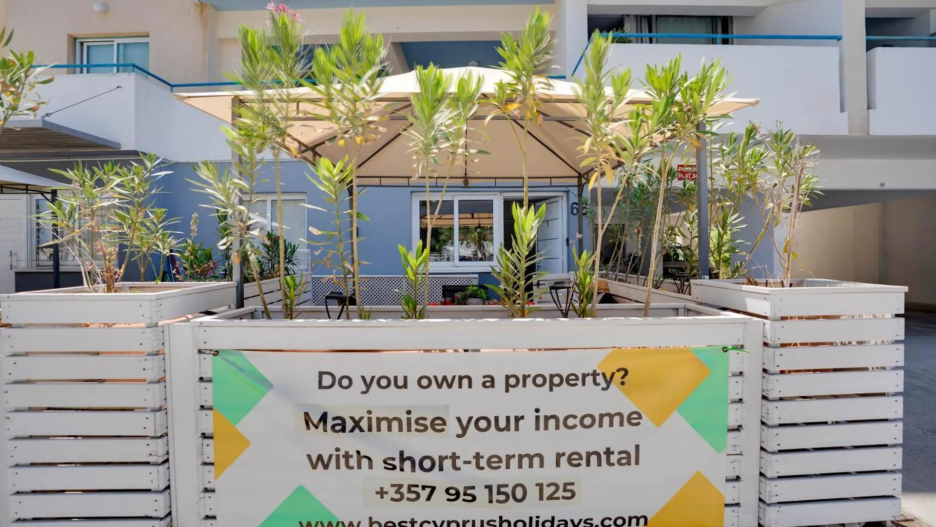 Atlantis Apartments 50M From Makenzy Seafront Larnaca Cipru