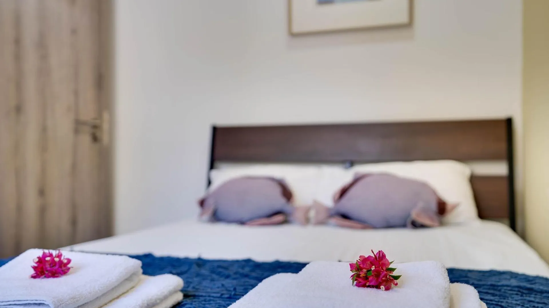 Atlantis Apartments 50M From Makenzy Seafront Larnaca