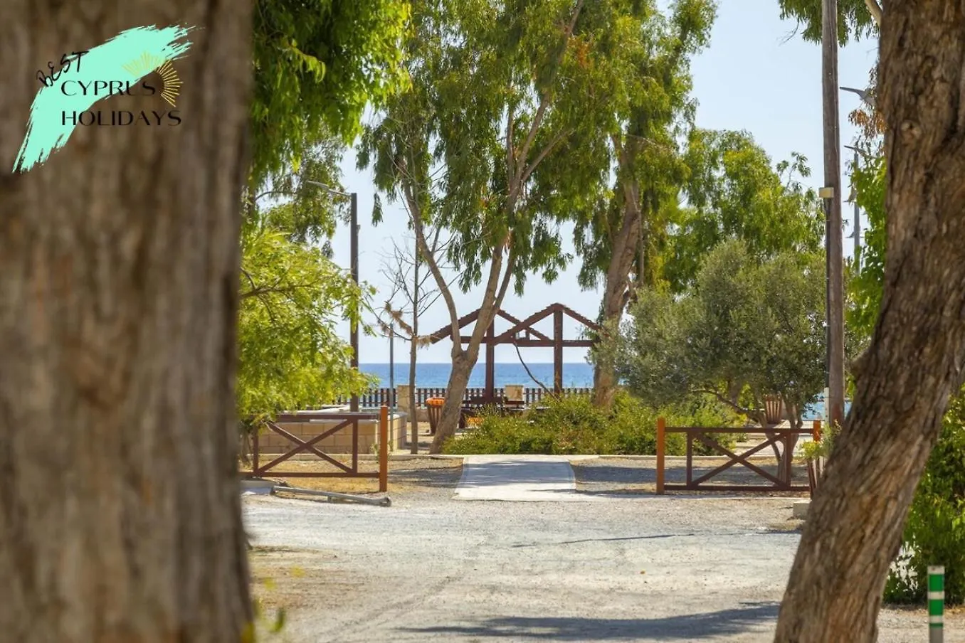 Atlantis Apartments 50M From Makenzy Seafront Larnaca